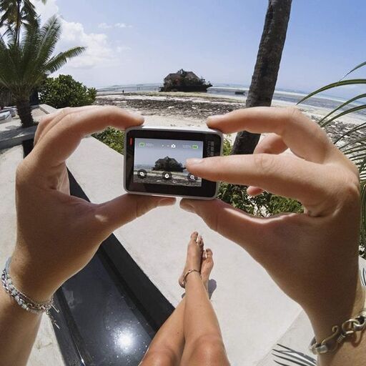 GoPro HERO7 White | ゴープロ ヒーロー7 ホワイト ウェアラブル アクション カメラ 【GoPro公式】
