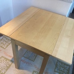 イケヤ　スライド式テーブルの画像