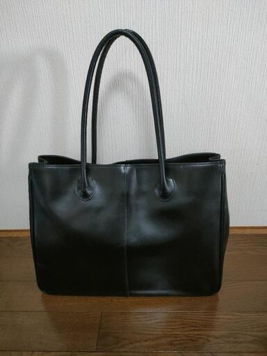 牛革　丈夫なビジネスバッグ