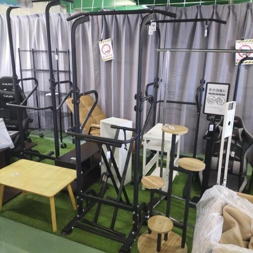 ぶら下がり健康器　筋肉トレーニング　プルアップ　懸垂マシン　No.4