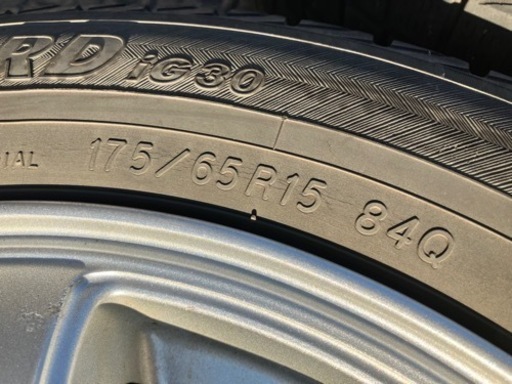 ヨコハマ アイスガードIG30 175/65R15 15インチ 5.5J +45 PCD100 4H アルミホイール付き 4本セット