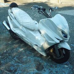 YAMAHA マジェスティ125 Fi (コマジェ) カスタム ホワイトの画像