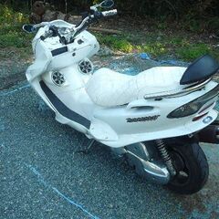 YAMAHA マジェスティ125 Fi (コマジェ) カスタム ホワイトの画像