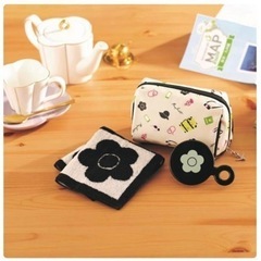 MARY QUANT  ポーチセット