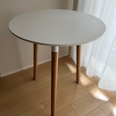 【急募】ダイニングテーブル イームズテーブル　北欧調
