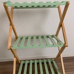 折りたたみ可能な棚