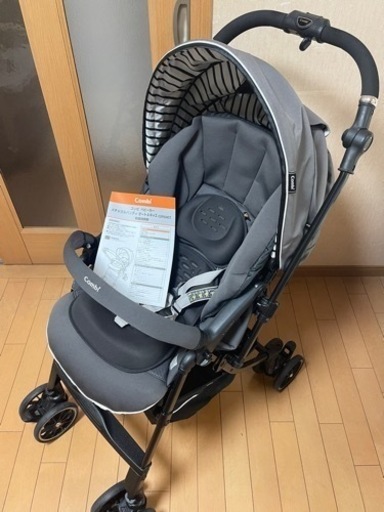 コンビ ベビーカー メチャカルハンディ オート4キャス compact
