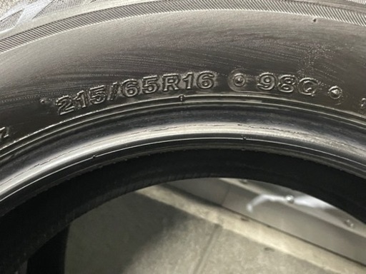 215/65R16 ブリヂストン　VRX2 2018年製　バリ山