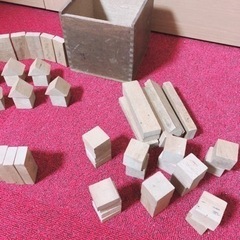 高級木製　積み木　自然由来　の画像