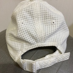 子供用　adidasキャップの画像