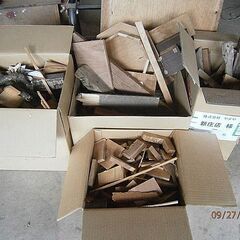 　廃材、丸太、枝など。　薪ストーブなどに。の画像