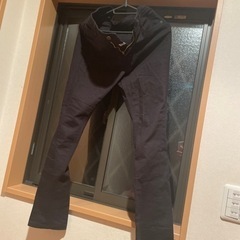 黒いズボン👖
