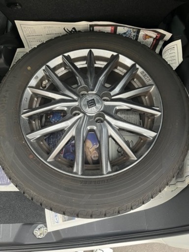 175/65R15 スタッドレスタイヤ