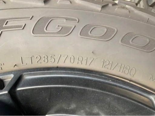 BF goodrich KM3 285/70/17 kmc プラド