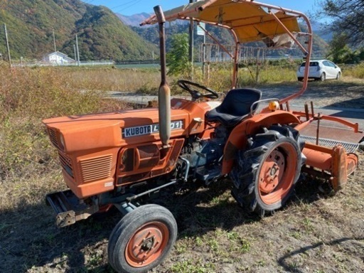 【取引先・商談成立しました】クボタ　トラクター　Z851  ジャンク