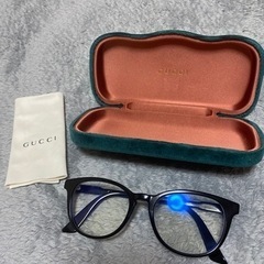 GUCCI 伊達メガネ