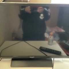 SHARP32型テレビ(リモコン付)美品