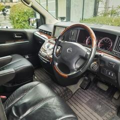 即乗4WDで激安！車検5年3月★快適ニスモカスタム仕様　エルグランドレザーパックの画像