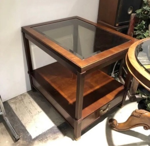 店舗　什器　衣類　ディスプレイ　ショーケース　イギリス製