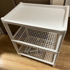 キャスター付き　収納　カゴ