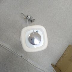 タワー型電気ストーブ（エスケイジャパン　SKJ-KT40C　2018年製）の画像