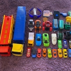 ミニカー、電車のオモチャ色々