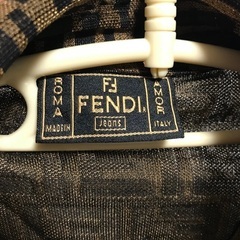正規品　フェンディ ズッカ柄　レディースシャツの画像