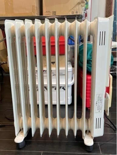 空気を汚さない暖房器具 オイルヒーター R-513H 10枚フィン 1300W(800W/500W)