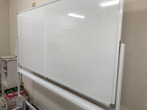 【急募・最終値下げ！】両面ホワイトボード　1800mm×900mm　美品