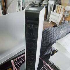 セール中につき、通常特価8,778円より半額引きの4,389円!　モダンデコ　スリムタワー型 セラミックファンヒーター mdht-004　首振り　セラミックヒーター　電気ヒーター　2019年製の画像