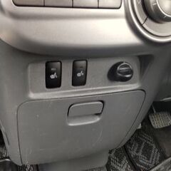 20年式タントカスタム商談中の画像