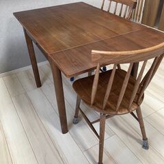 ！明日引取り希望価格！大幅値下げ！unico（ウニコ）ダイニングテーブル＋チェア（椅子）２脚　TRITO(トリト)　エクステンションテーブル W750　チェア：KOTONA(コトナ)の画像