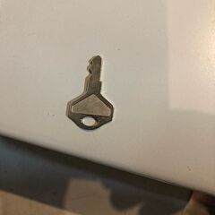 値下げ　レジドロアー　～まだまだ使えます～　鍵１個付きの画像