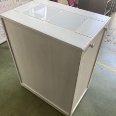 ● ゴミ箱収納、ゴミ箱、引き出しと天板付きの画像