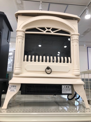 暖炉型ファンヒーター　ニトリ　2019年製