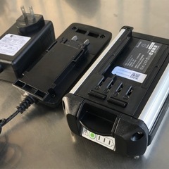 K226★美品！コードレス 高圧洗浄機◇タンクレス◇自吸式◇軽量◇収納バッグ付き◇KB007の画像