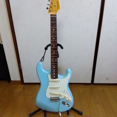 フェンダーのストラットキャスター（ソニックブルー）made in...