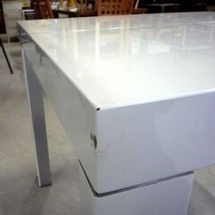 値下げしました!! SIMPLE PLEASURE ダイニングテーブル 幅90cm ホワイト スクエアテーブル シンプルプレジャー 札幌市 東区 新道東店の画像