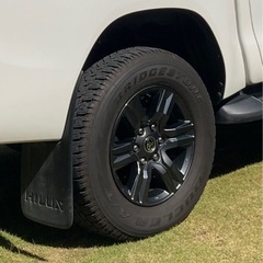 最終値下げ！6.5万！】ハイラックスGUN125 純正タイヤホイールセット