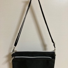 斜めがけサコッシュバッグ