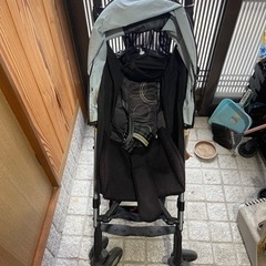 ベビーカー　ステップ付き