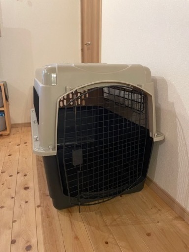 お話中！大型犬クレート ［半額以下］ペットメイト ウルトラバリケンネル 70-90lbs(31.7-40.8kg)