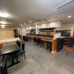 【貸店舗】下通アーケード入口そばの大型飲食テナントです！大きな看板が目を引きます！飲食店をお探しの方へオススメです！内覧も随時可能となっておりますので、お気軽にお問い合わせください。 - 熊本市