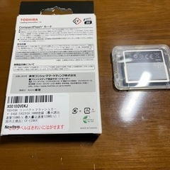 TOSHIBA CFカード　64GBの画像