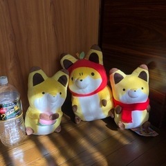 【バラ売り可】タヌキとキツネ　ぬいぐるみ3体