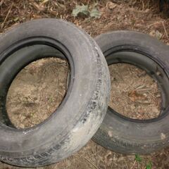 無料　トラックタイヤ2本　１９５／７０Ｒ15　１０６／１０４Ｌの画像