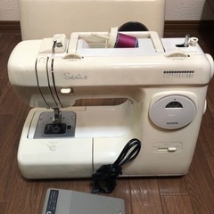 卓上ミシン　トヨタミシン（アイシン精機）