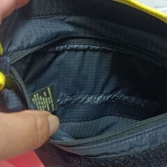 値下げ!!未使用❣ハンター❢撥水加工あり❢パッカブルマルチポーチ（ショルダーストラップつき）の画像
