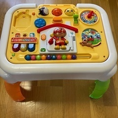 値下げ☆アンパンマン　よくばりテーブル