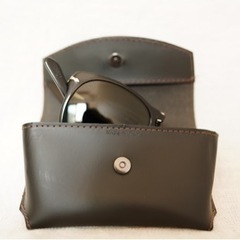 『Persol』折りたたみ式サングラスの画像